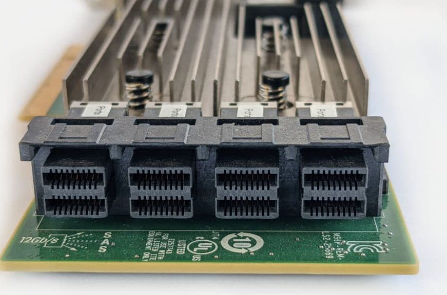 Ein HBA mit dem neuen SFF-8643-Anschluss SFF-8643.Card_-1024x576